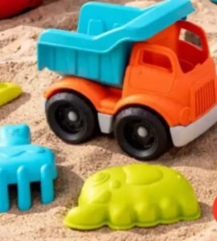 Zestaw paletek na rzep w zestawie: 2 paletki-tarcze z rzepami oraz piłka